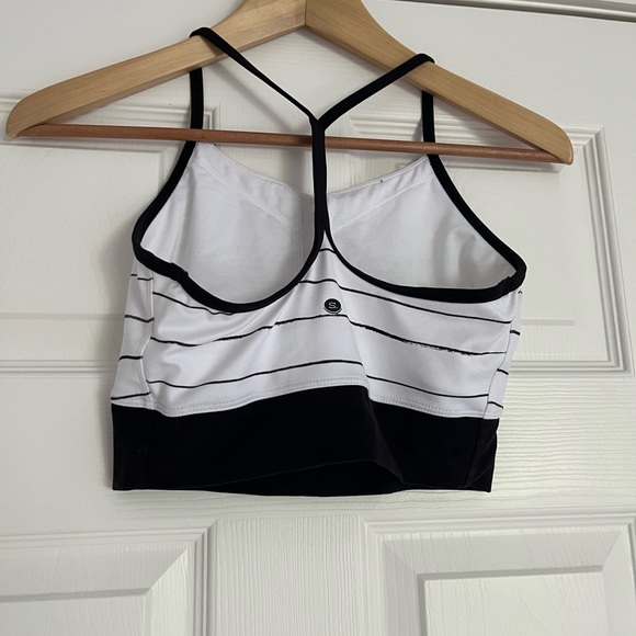 Legend Cropped Shelf Tank - Picture 3 of 4